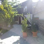 דירה студио в близост до църквата и центъра на града *