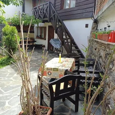 アパート студио в близост до църквата и центъра на града