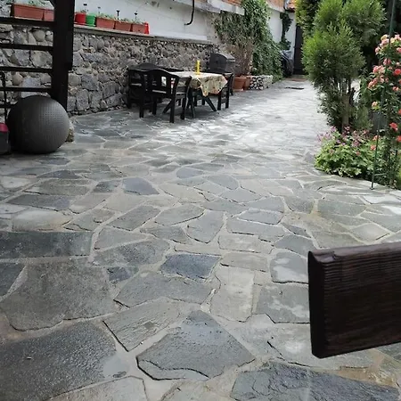 студио в близост до църквата и центъра на града Μπάνσκο