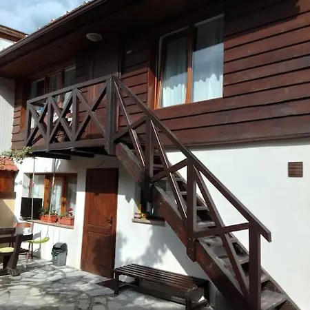 アパート студио в близост до църквата и центъра на града *